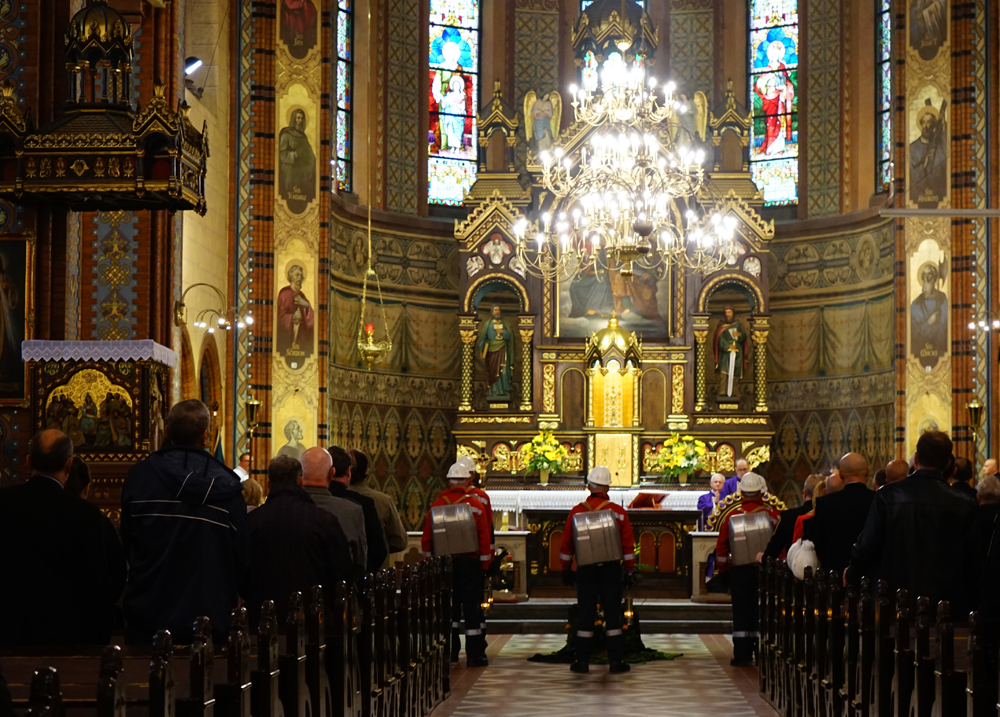 Uroczystości zostały rozpoczęte pzez mszę świętą w koscviele pw. Trójcy Przejajświętszej