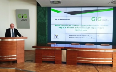 WICEPREZES ZARZĄDU OBRONIŁ ROZPRAWĘ DOKTORSKĄ (1)
