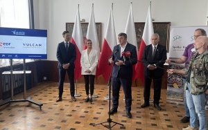 WIATR - KOPALNIA MOŻLIWOŚCI (2)