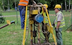 PRACE STABILIZUJĄCE GRUNT W TRZEBINI - ul. Grunwaldzka (4)