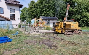 PRACE STABILIZUJĄCE GRUNT W TRZEBINI- ul. Górnicza