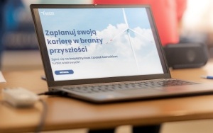 GÓRNICY Z SRK S.A. ROZPOCZĘLI SZKOLENIA NA TURBINACH WIATROWYCH (5)