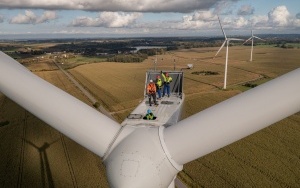 Z KOPALŃ NA TURBINY WIATROWE (2)