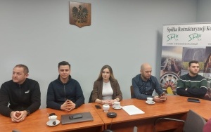 Z KOPALŃ NA TURBINY WIATROWE (1)