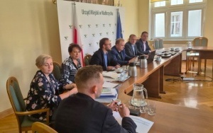 DAROWIZNY: PORA NA WAŁBRZYCH (3)